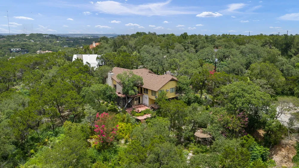 468 Spiller Lane West Lake Hills, TX 78746