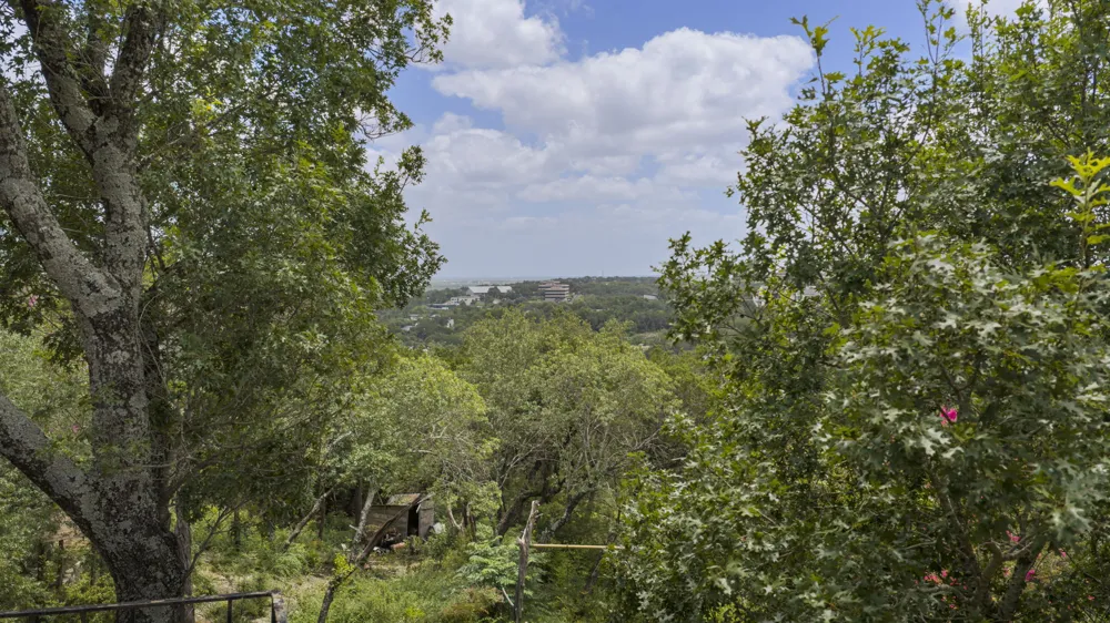 468 Spiller Lane West Lake Hills, TX 78746