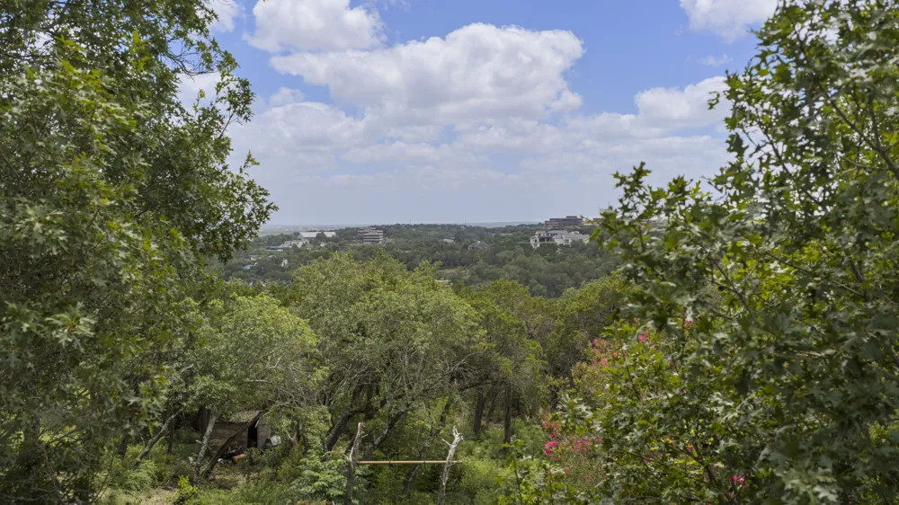 468 Spiller Lane West Lake Hills, TX 78746