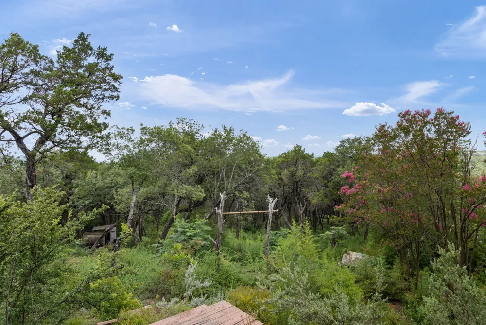 468 Spiller Lane West Lake Hills, TX 78746