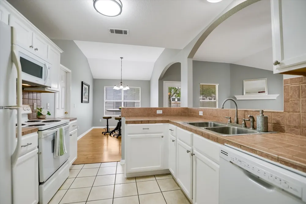 5 Dogwood Drive Wimberley, TX 78676
