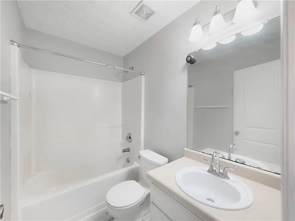 5539 Pineridge Court Forest Park, GA 30297