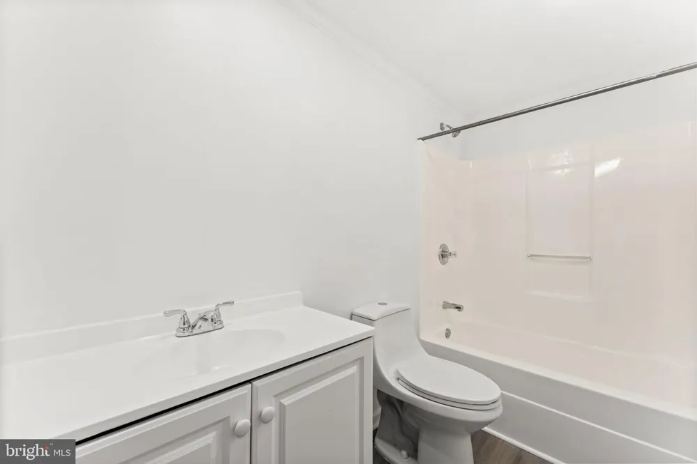 2711 S SHORE DRIVE Williamstown, NJ 08094