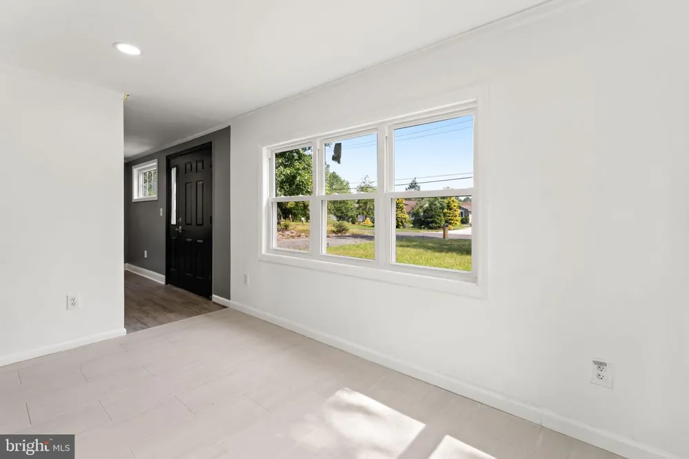 2711 S SHORE DRIVE Williamstown, NJ 08094