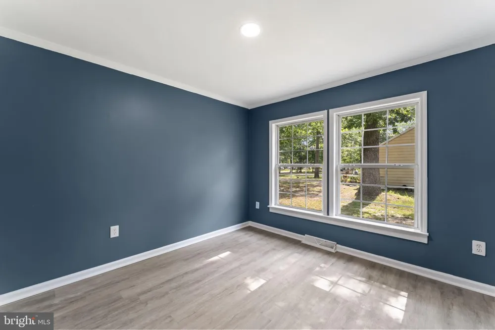 2711 S SHORE DRIVE Williamstown, NJ 08094