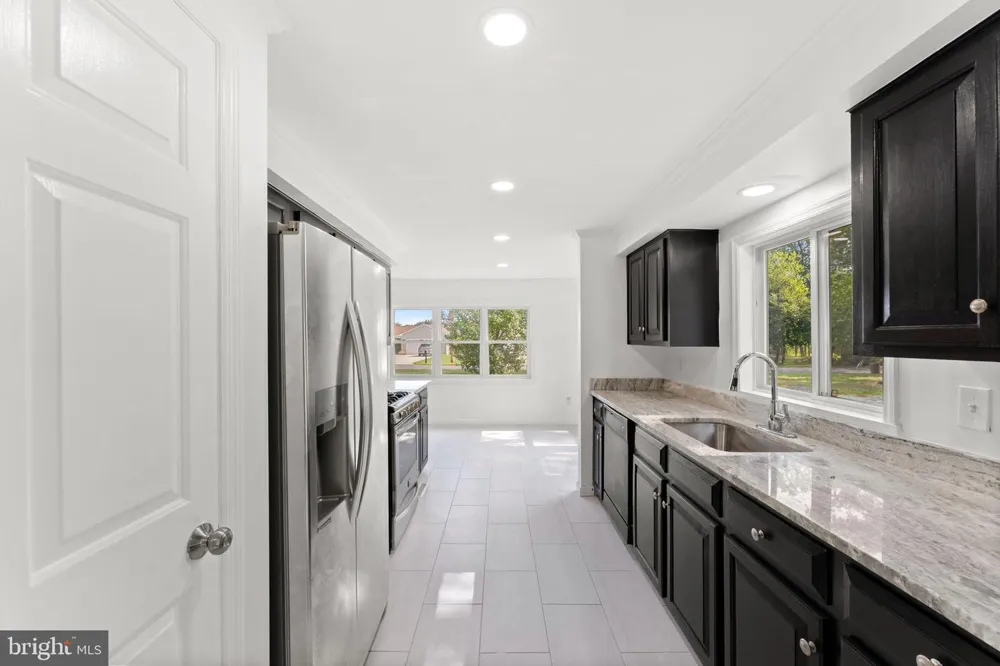 2711 S SHORE DRIVE Williamstown, NJ 08094