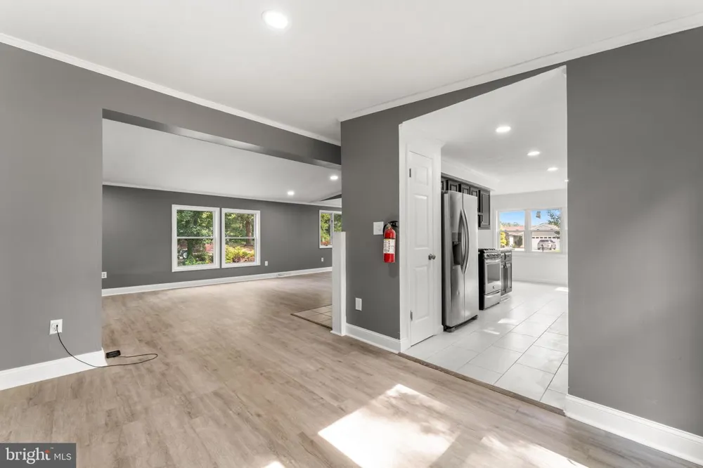 2711 S SHORE DRIVE Williamstown, NJ 08094