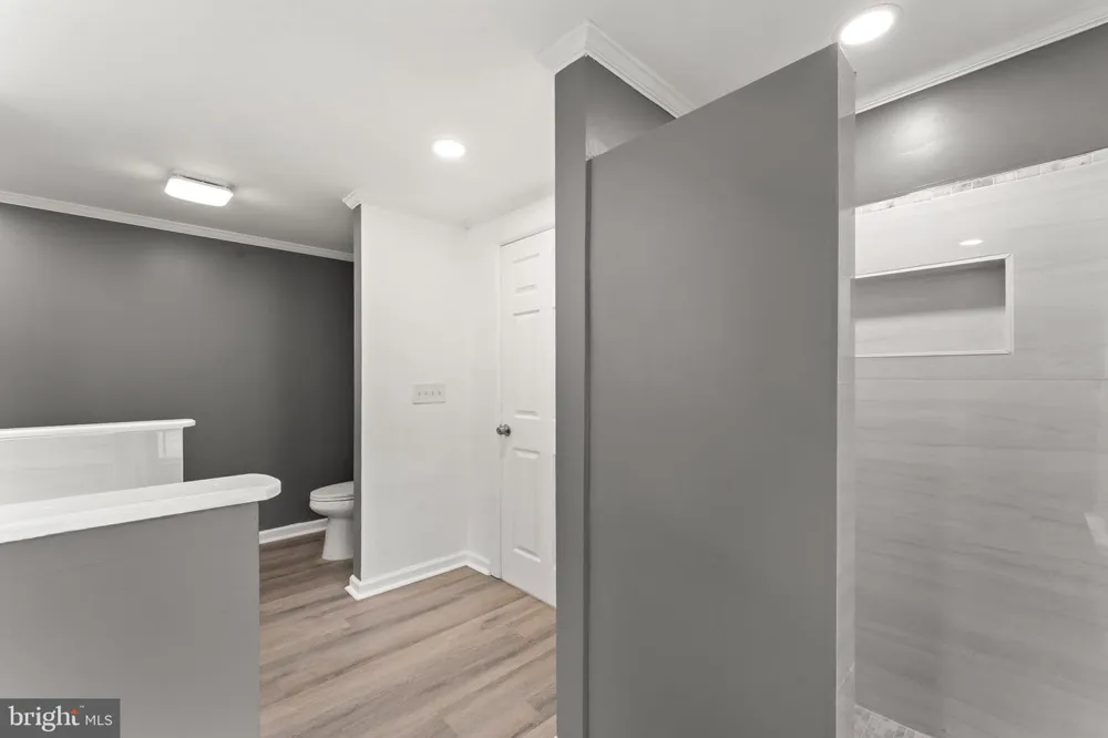 2711 S SHORE DRIVE Williamstown, NJ 08094