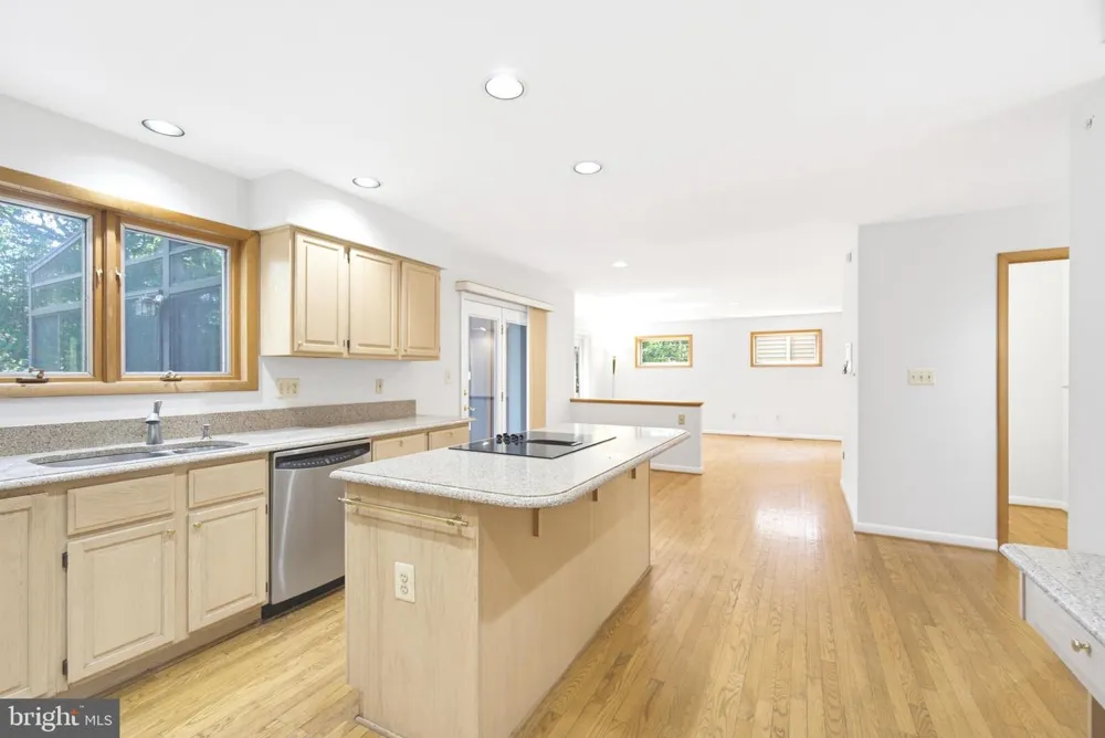 6181 WOODED RUN DRIVE Columbia, MD 21044