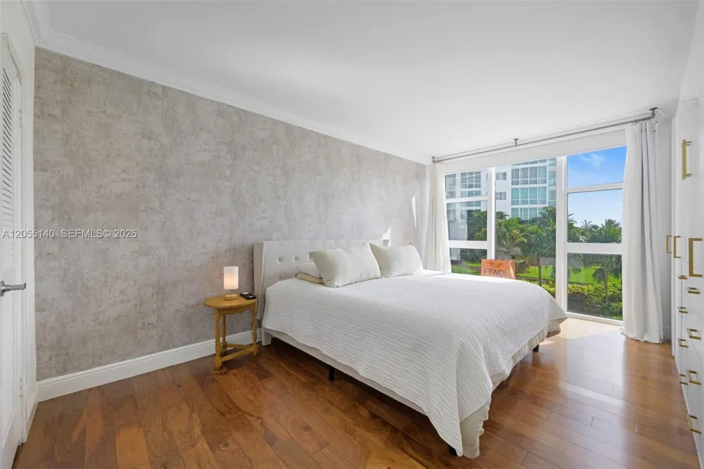 10275 Collins Ave #334 Bal Harbour, FL 33154