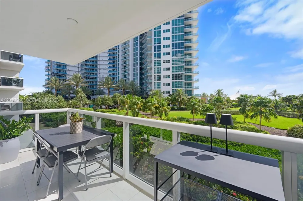 10275 Collins Ave #334 Bal Harbour, FL 33154