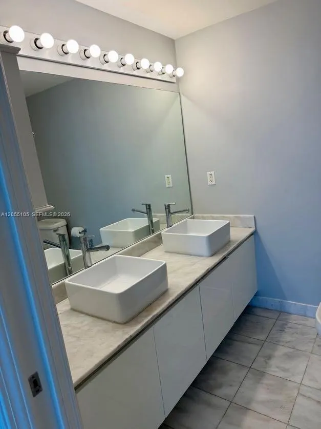 601 NE 36th St #1311 Miami, FL 33137