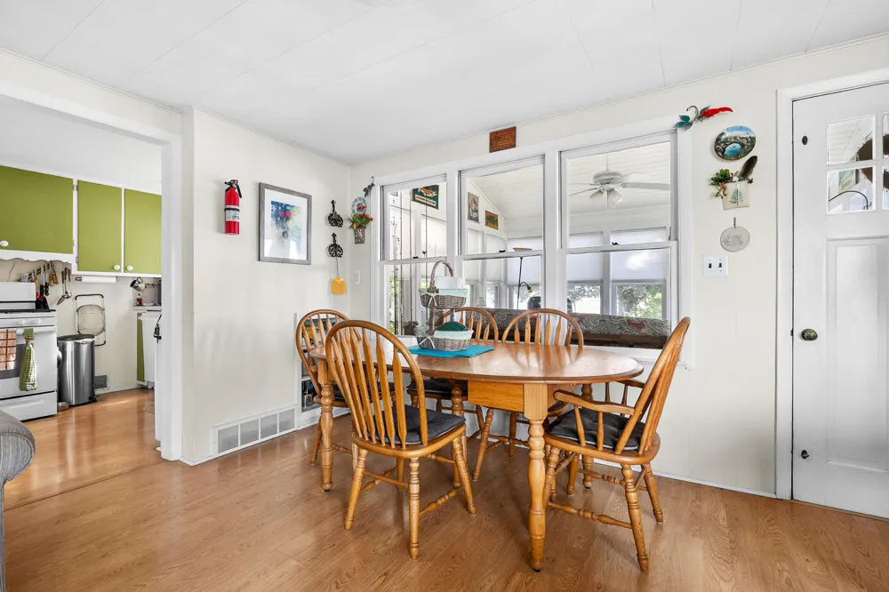 12101 Oakridge Road Plainwell, MI 49080