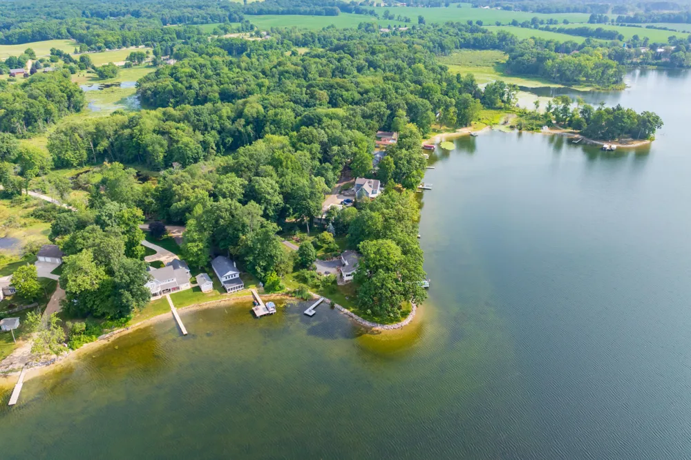 12101 Oakridge Road Plainwell, MI 49080