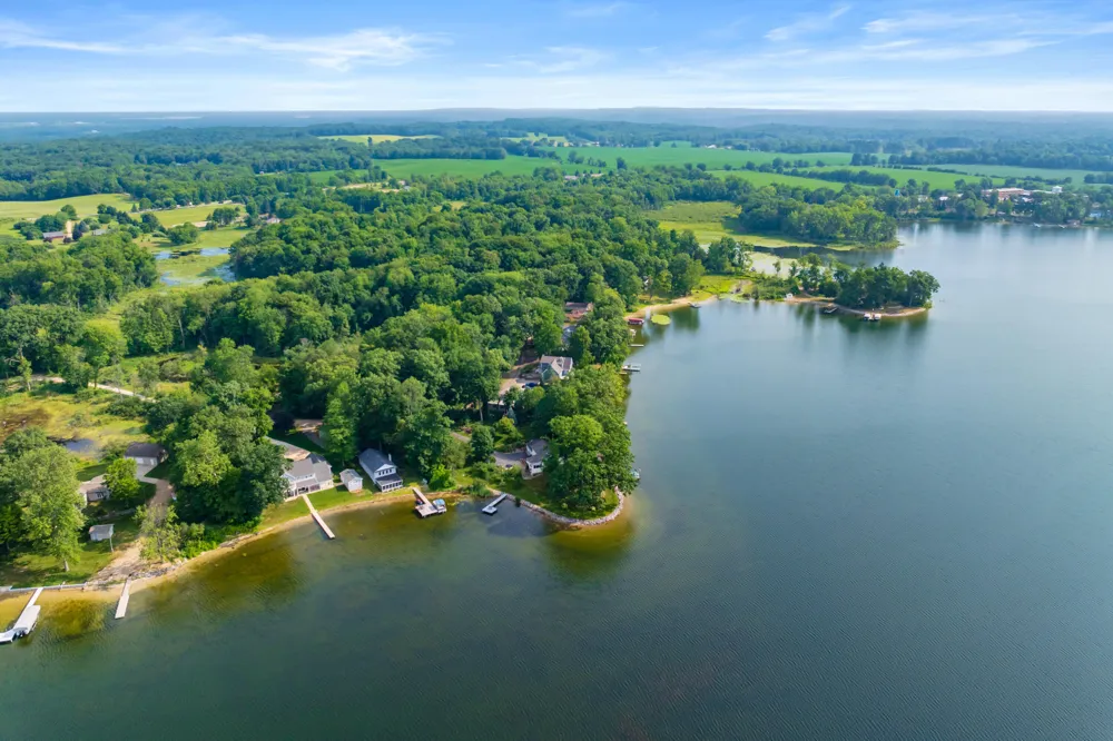 12101 Oakridge Road Plainwell, MI 49080