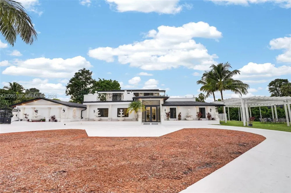 12051 NW 20th St Plantation, FL 33323