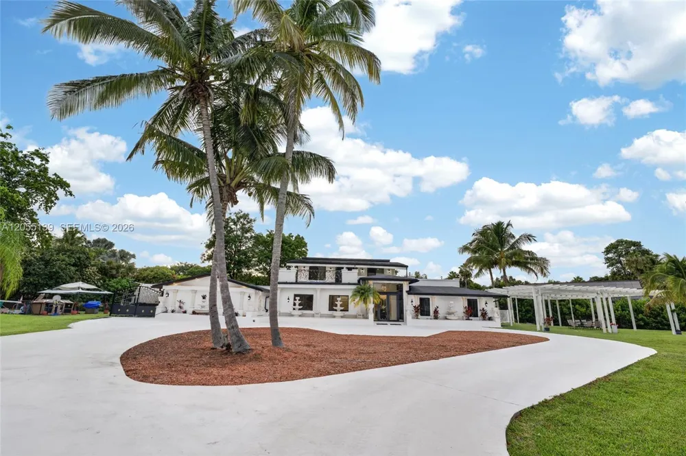 12051 NW 20th St Plantation, FL 33323