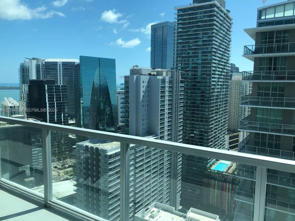 1111 SW 1st Ave #3816 Miami, FL 33130