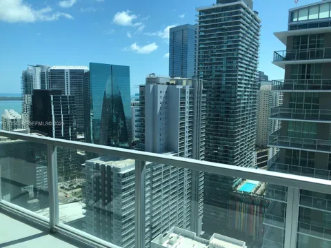 1111 SW 1st Ave #3816