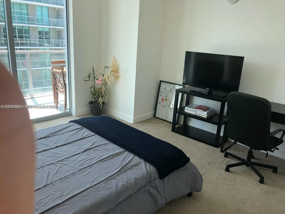 1111 SW 1st Ave #3816 Miami, FL 33130