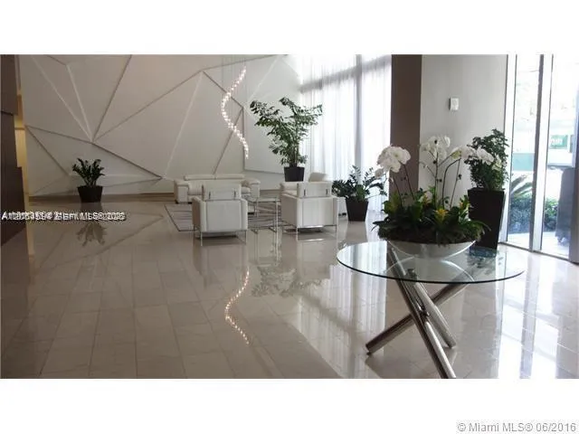 1111 SW 1st Ave #3816 Miami, FL 33130
