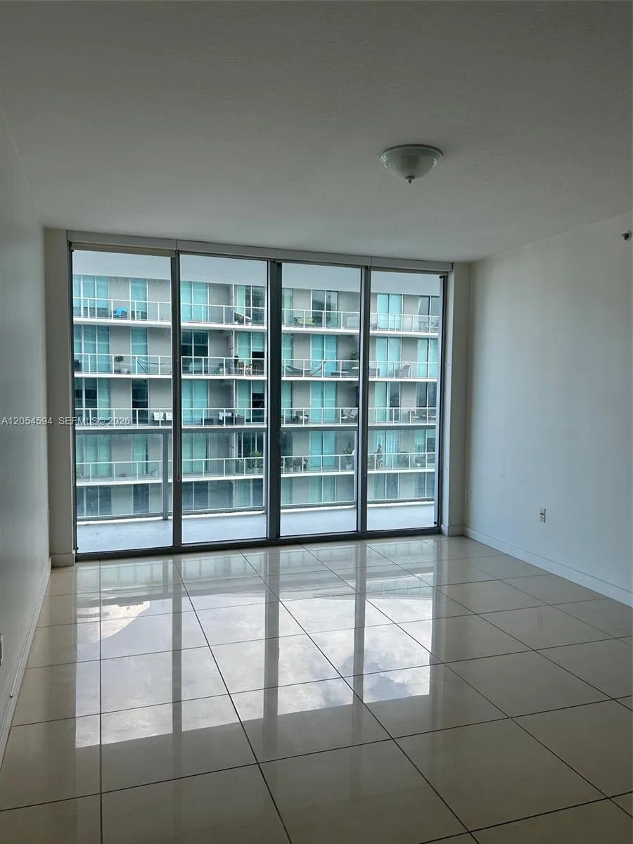 1111 SW 1st Ave #3816 Miami, FL 33130