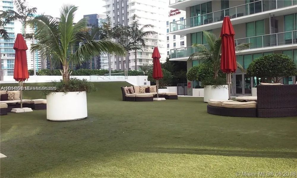 1111 SW 1st Ave #3816 Miami, FL 33130