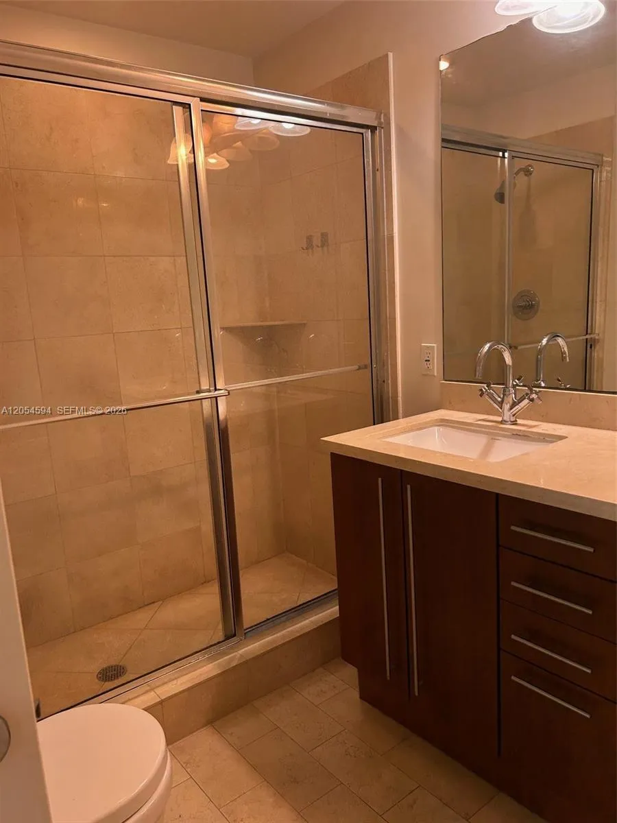 1111 SW 1st Ave #3816 Miami, FL 33130