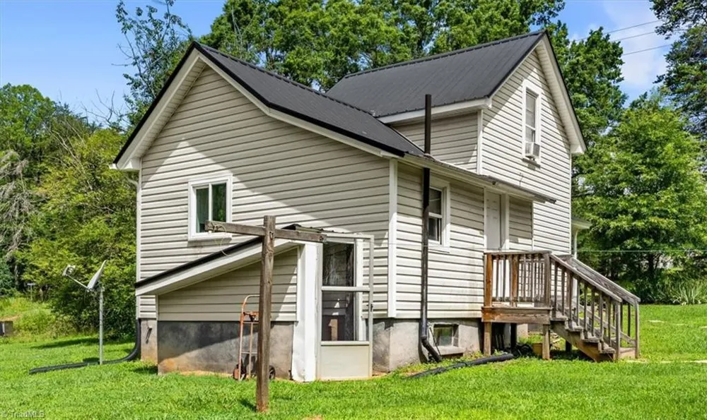 1844 Price Road Eden, NC 27288
