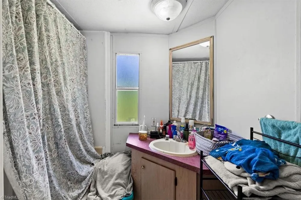 1844 Price Road Eden, NC 27288