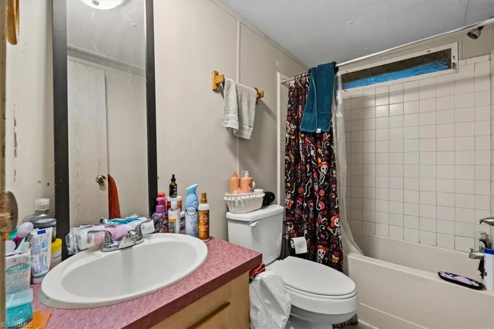 1844 Price Road Eden, NC 27288