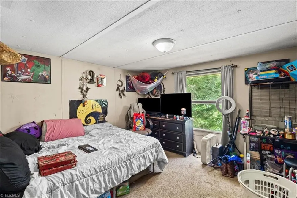 1844 Price Road Eden, NC 27288
