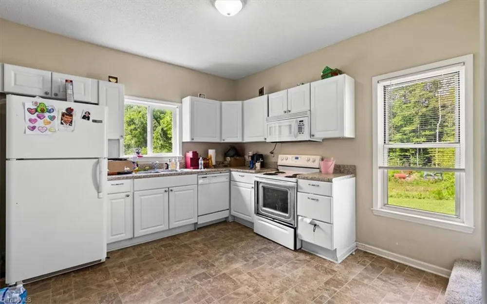 1844 Price Road Eden, NC 27288