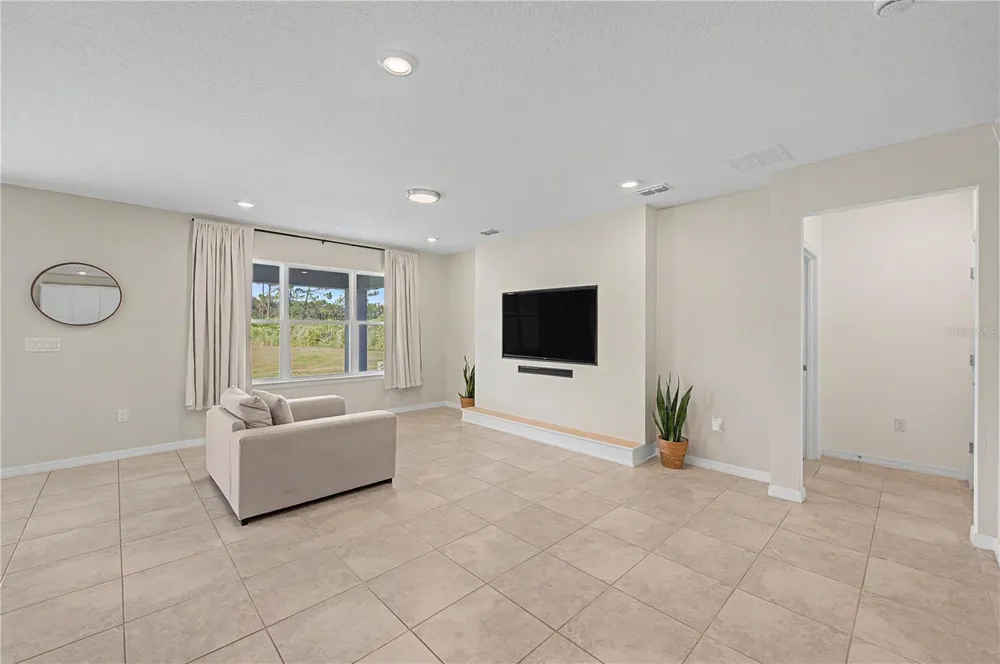 3891 CAPRI COAST DRIVE Plant City, FL 33565