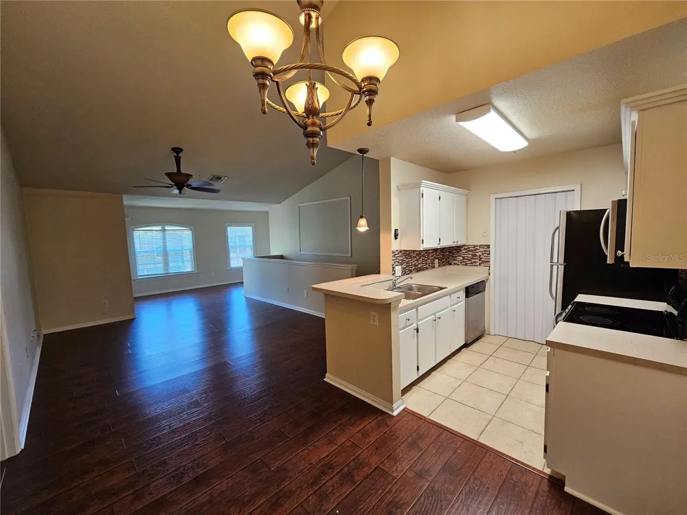 6548 SWISSCO DRIVE #628 Orlando, FL 32822