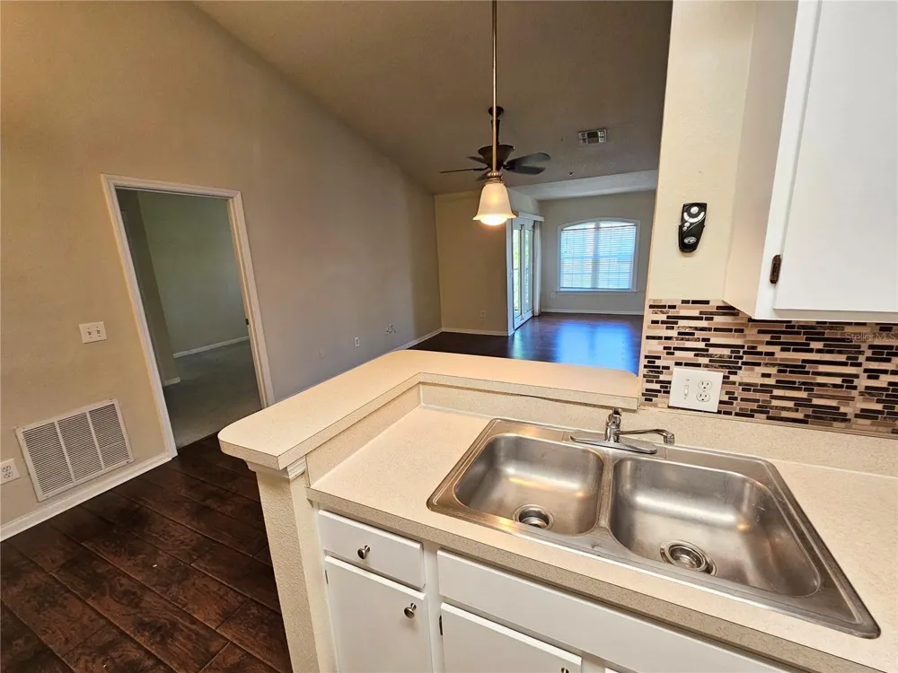 6548 SWISSCO DRIVE #628 Orlando, FL 32822