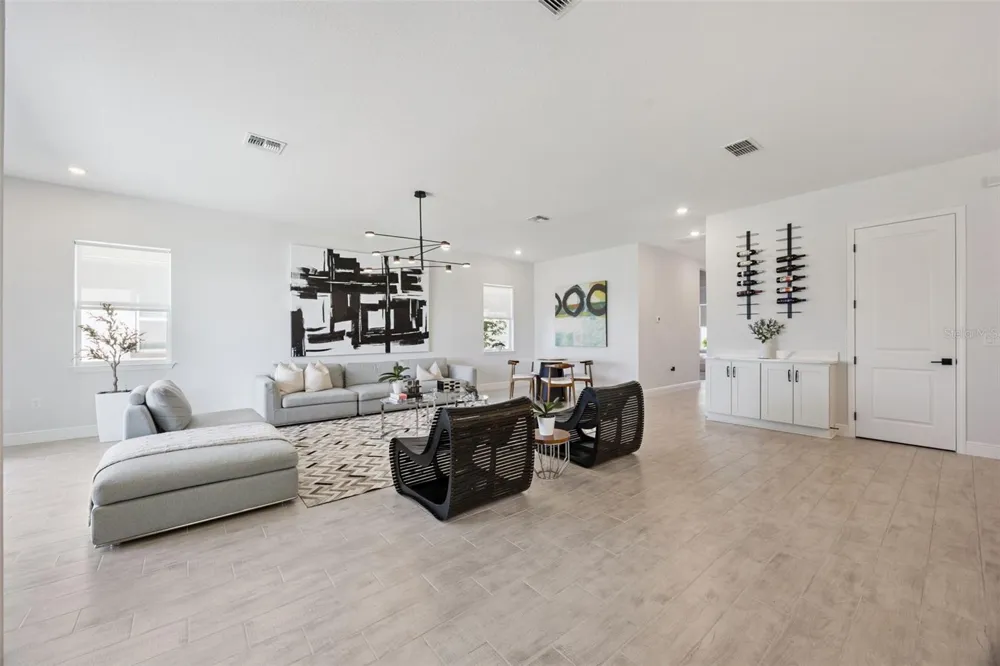 13557 MCMILLAN DRIVE Orlando, FL 32827