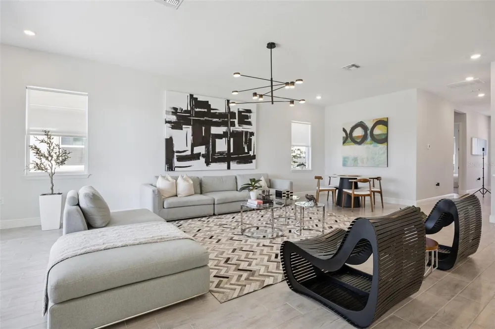 13557 MCMILLAN DRIVE Orlando, FL 32827