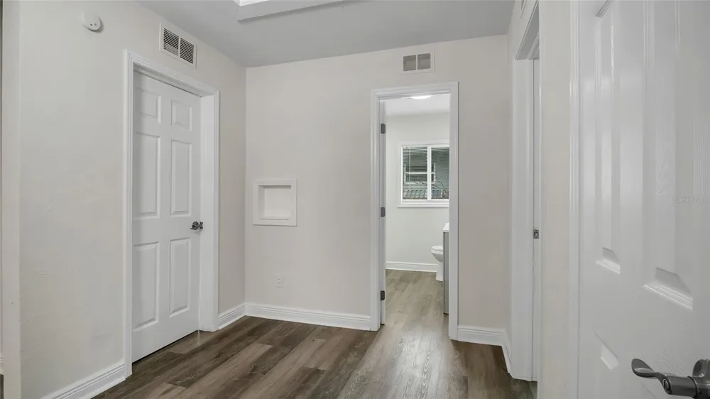 1213 E 24TH AVENUE Tampa, FL 33605
