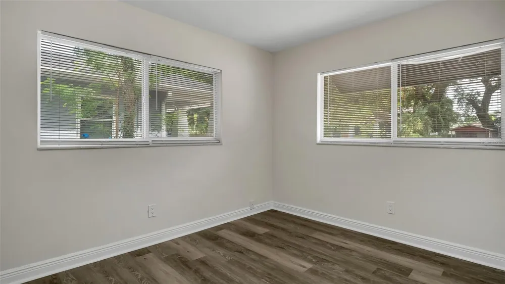 1213 E 24TH AVENUE Tampa, FL 33605