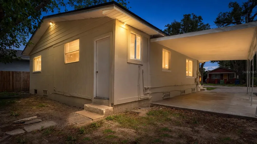 1213 E 24TH AVENUE Tampa, FL 33605