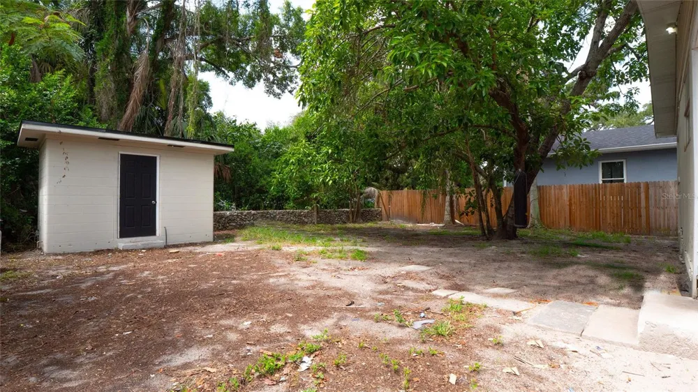1213 E 24TH AVENUE Tampa, FL 33605