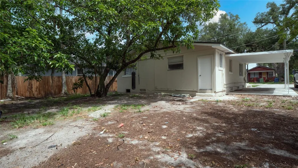 1213 E 24TH AVENUE Tampa, FL 33605