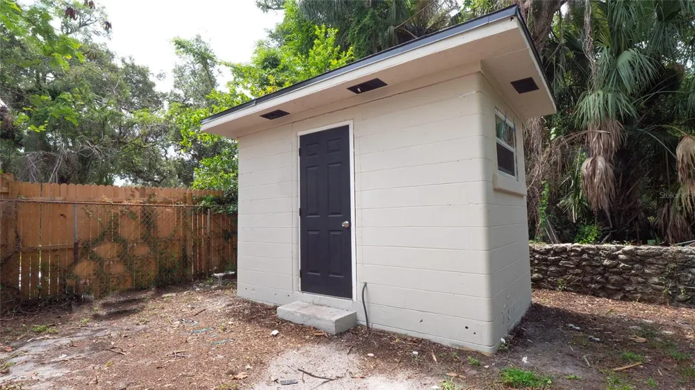 1213 E 24TH AVENUE Tampa, FL 33605