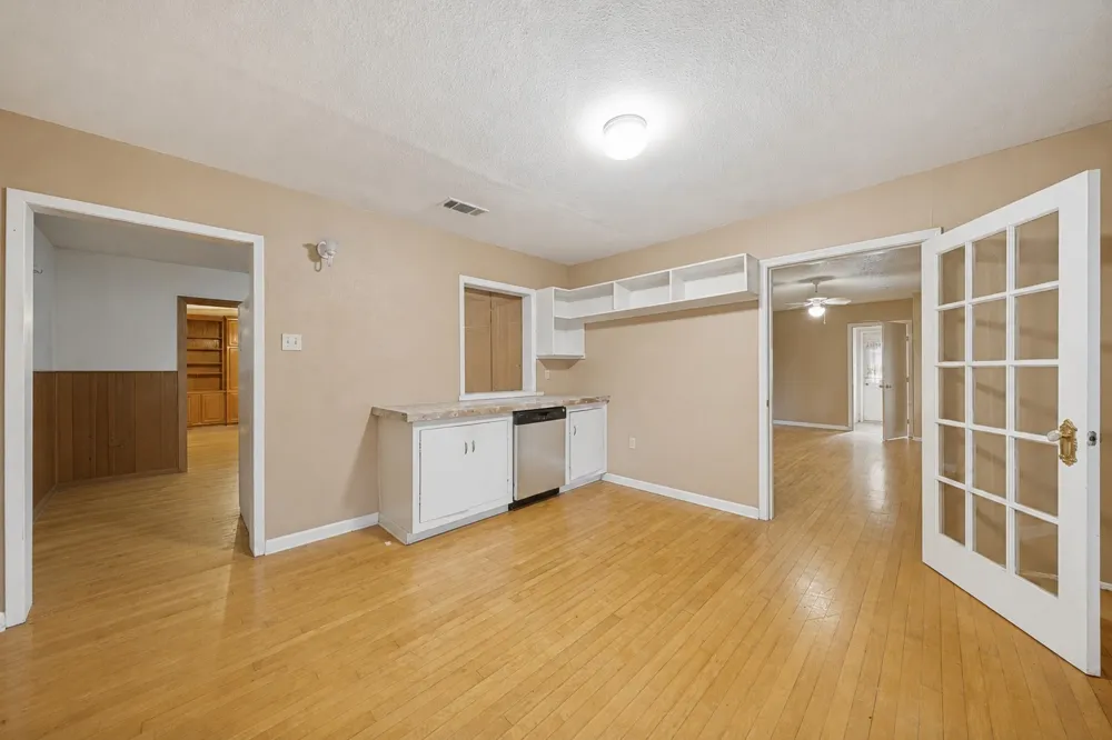 207 Woodward Street Austin, TX 78704