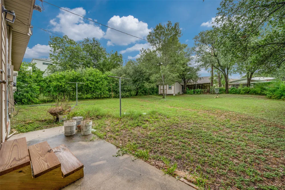 207 Woodward Street Austin, TX 78704