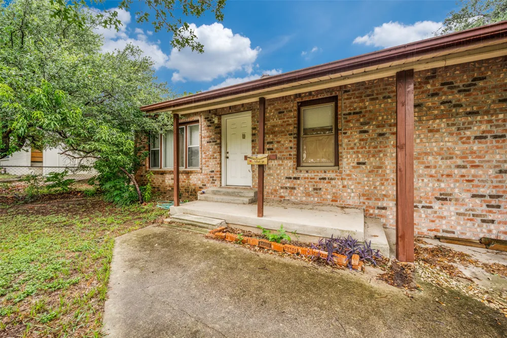 207 Woodward Street Austin, TX 78704