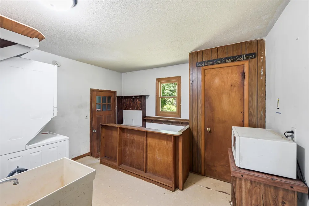 12212 283rd Avenue Princeton, MN 55371