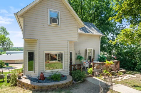 113 3rd Street SE