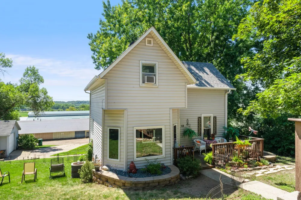113 3rd Street SE Ortonville, MN 56278